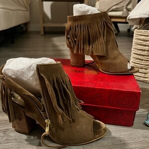 Carlos by Carlos Santana heeled boots